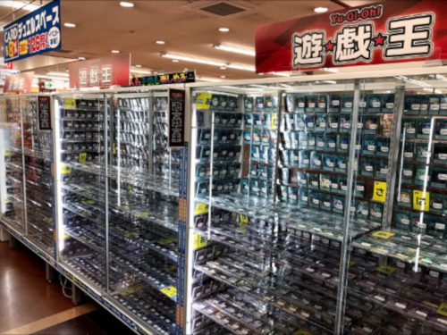カードボックス津店